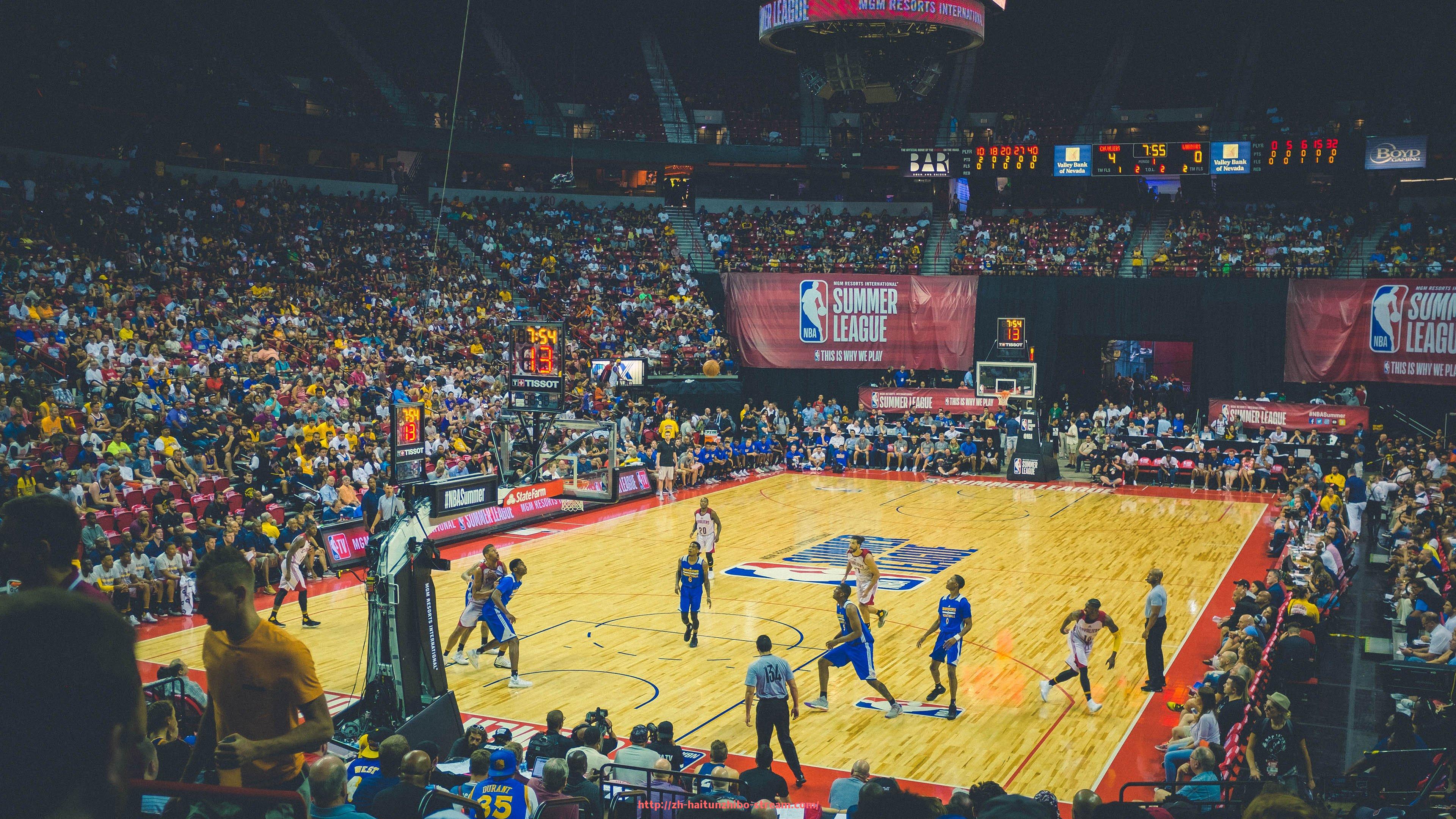 海豚直播-健身器材采购时如何选出性价比最高的产品